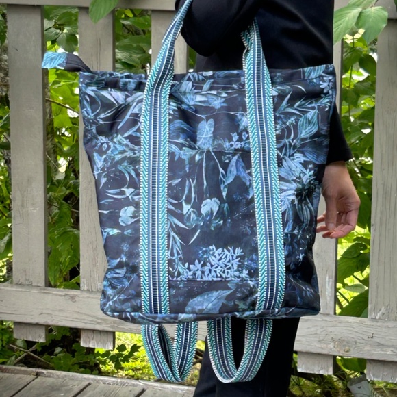 Backpack Convertible - Picture 2 of 6